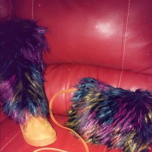 Fur boots